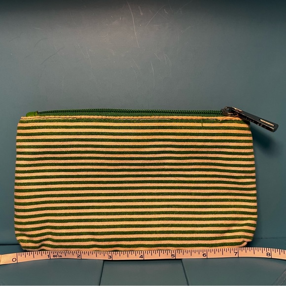 ⭐️ KGB Cosmetic Bag - Picture 3 of 4